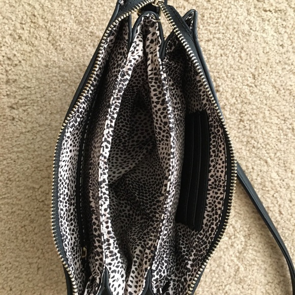 ALYSSA NY CROSSBODY BAG. BRAND NEW. - Picture 4 of 7